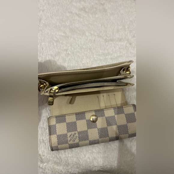 Louis Vuitton Damier Azur Canvas Alexandra Wallet - Picture 7 of 7